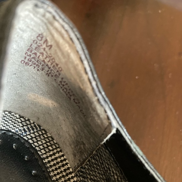 St John’s Bay Leather Heeled Booties - Picture 7 of 7